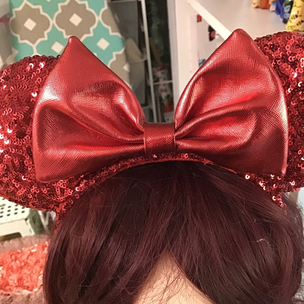 Disney Minnie Mouse Red glitter ears
